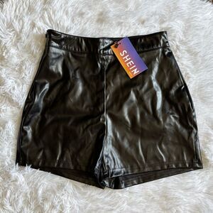 SHEIN Black Faux Leather Shorts New Thin Lightweight Black Womens Size‎ Small